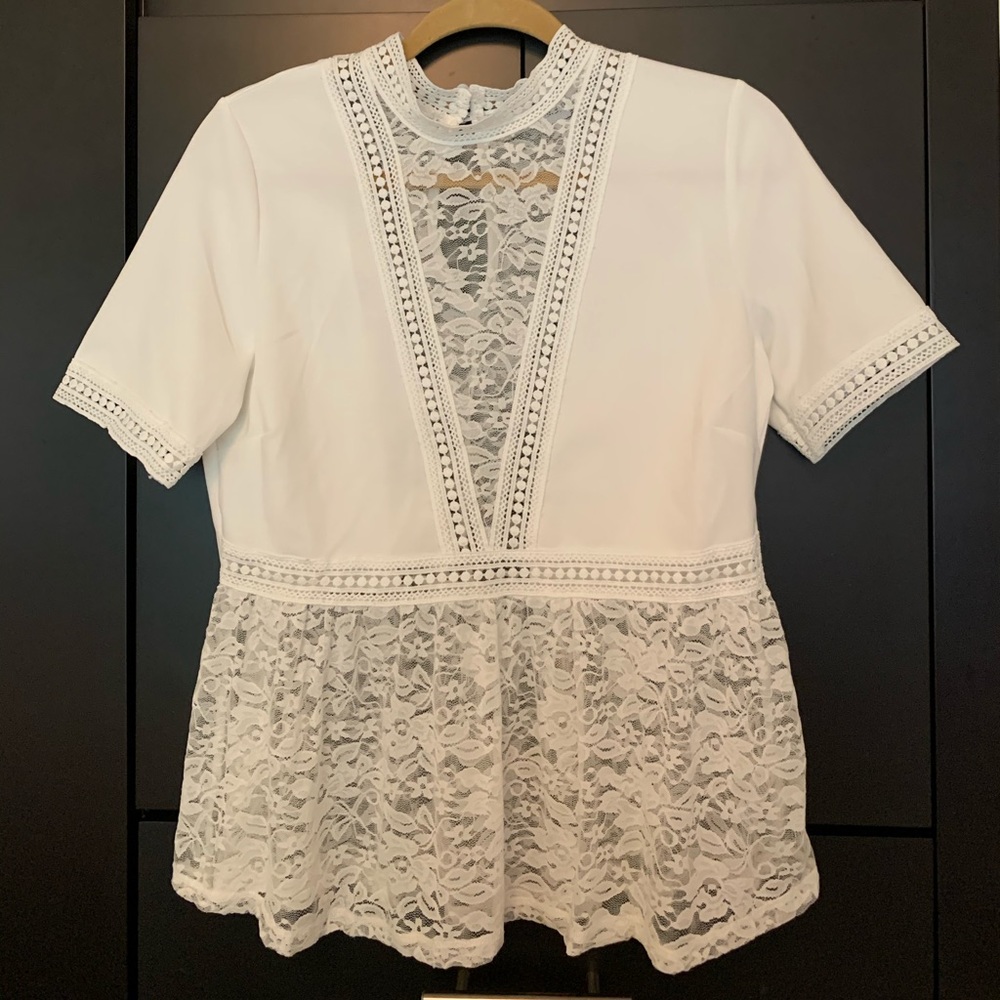 Stunning white flower top